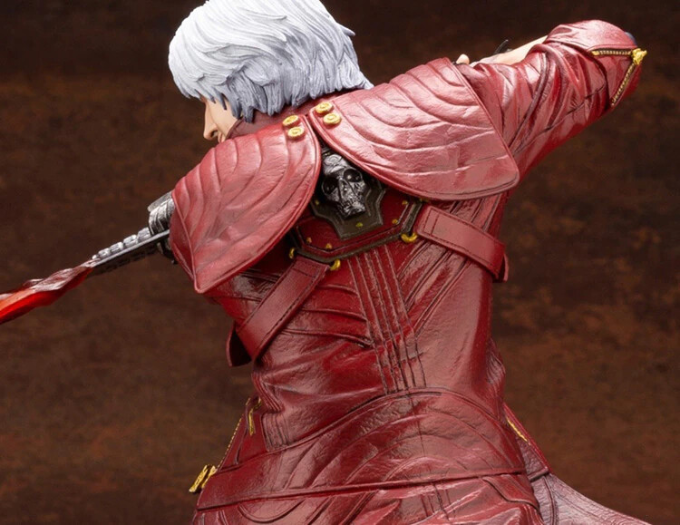 Devil May Cry Dante Action Figure 28cm