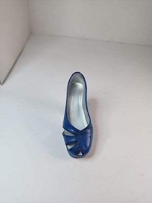 Just the Right Shoe 'New Heights'  Raine Willitts Vintage 1999 Miniature