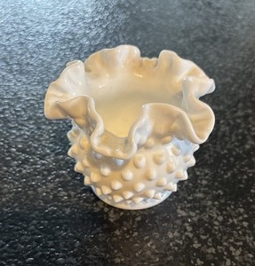 Fenton White Hobnail Ruffle Edge Vase Milk Glass 5" Tall 6” Diameter
