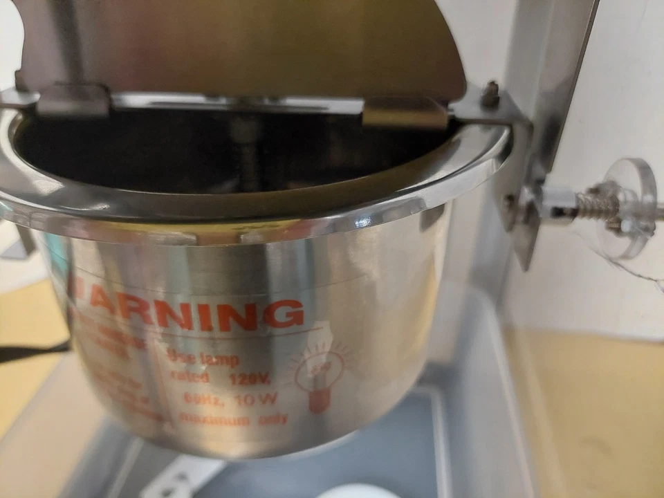 Great Northern Little Bambino 2.5 Oz Black Countertop Popcorn Popper Machine — 第 4/4 张图片