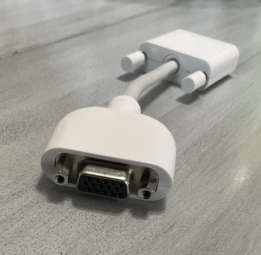 Genuine Apple Mac Male DVI to VGA Monitor Video Adapter Cable (DVI-I to VGA) - Image 4 of 4