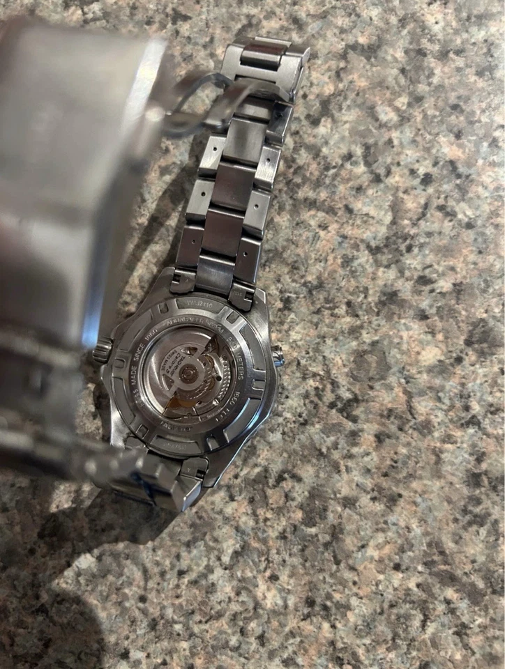 Reloj Hombre Tag Heuer Aquaracer Calibre 5 WAJ2110 500M Acero Inoxidable Foto 4 de 4