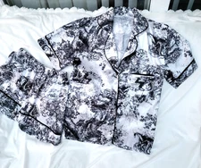 Dior ladies soft satin short pyjamas size small 36 in bust