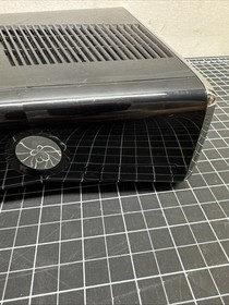 Microsoft Xbox 360 S 250GB Console Gaming System Glossy Black 1439 E3