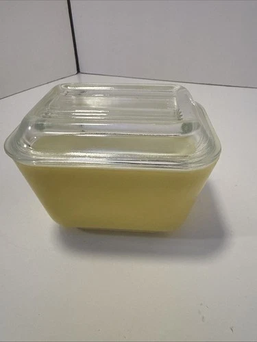 Vintage Pyrex Verde Green Yellow Refrigerator Dish 501 Lid 1 1/2 Cup Lid EUC