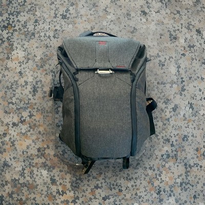 Peak Design Everyday 20L Backpack - Charcoal - Original Straps & Dividers