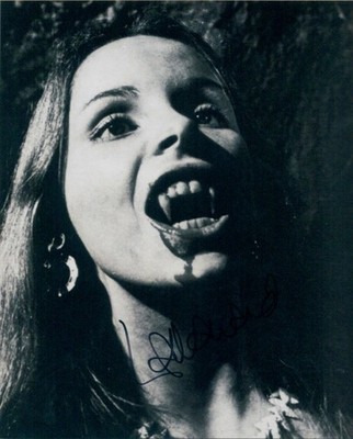 Lalla Ward, Vampire Circus, Hammer Productions, Original Autogramm - 10563730
