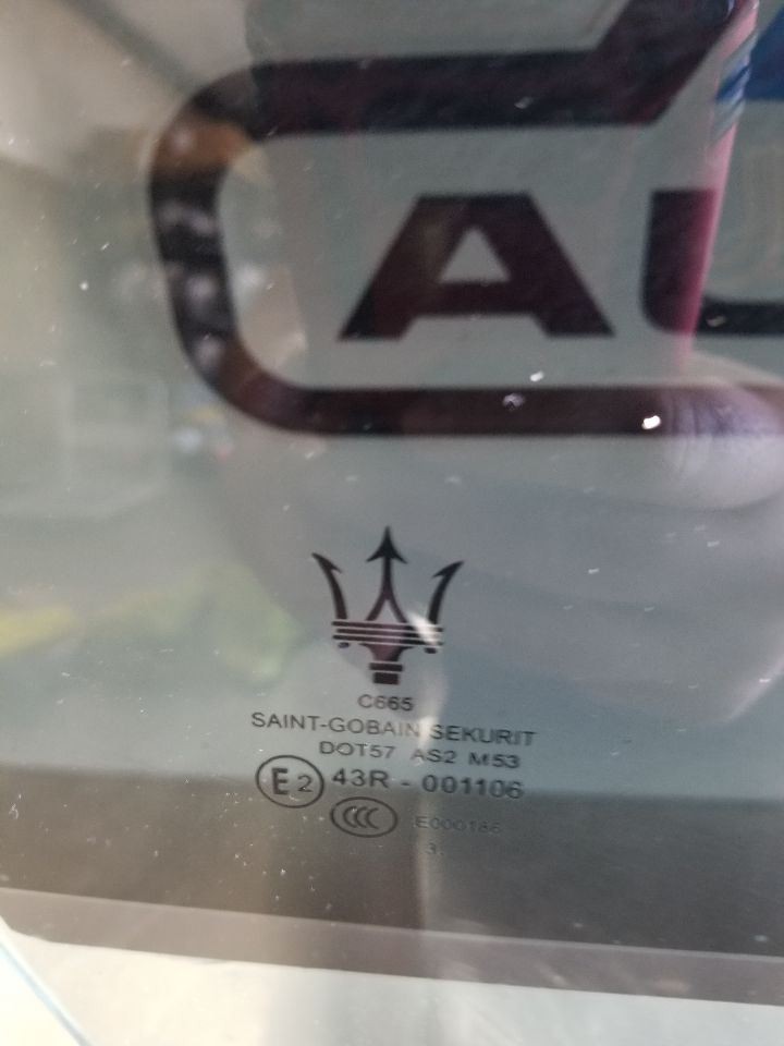Maserati Ghibli 2014-2017 Front Door glass