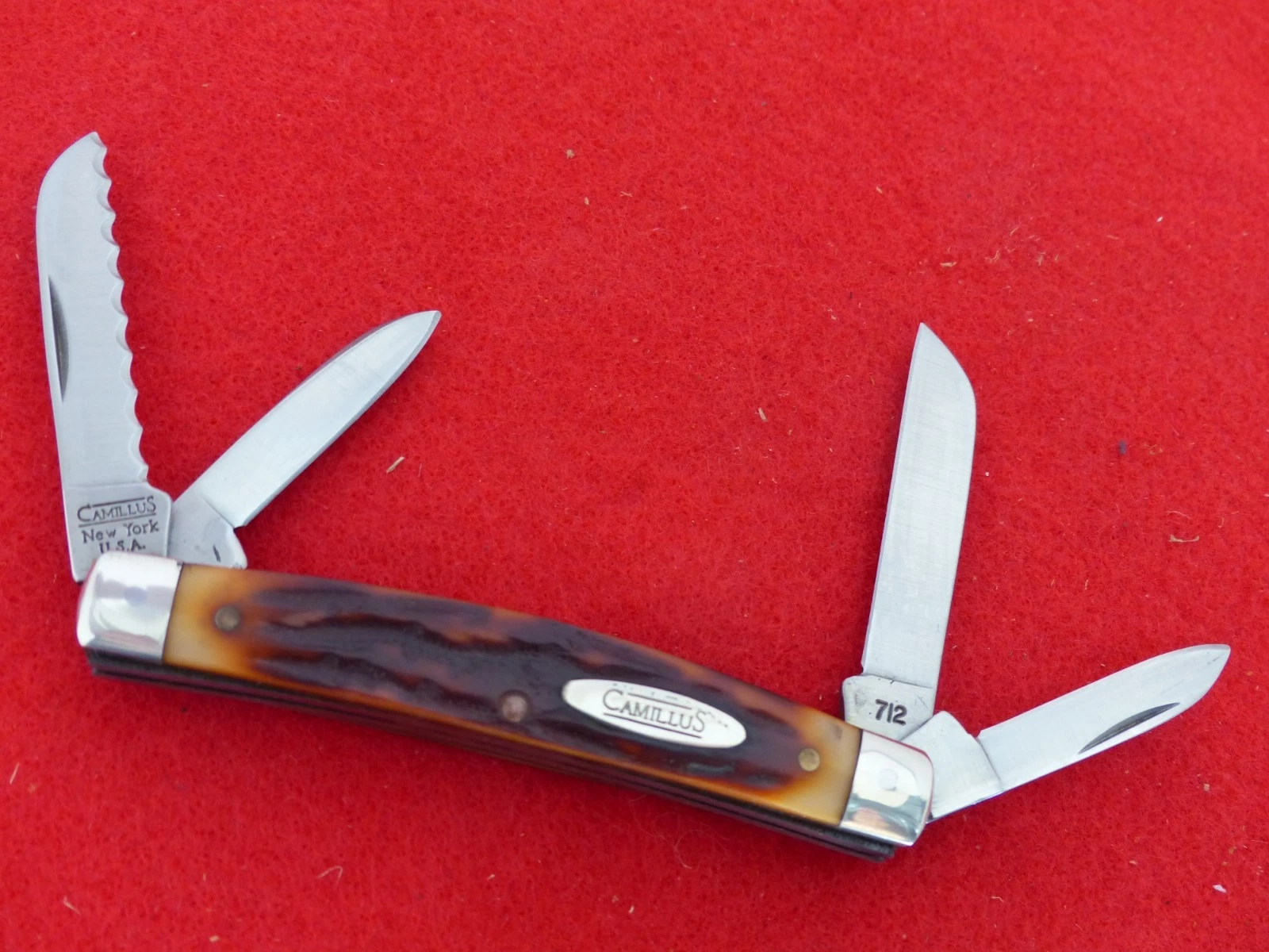 Camillus USA rare serrated 712 mint Congress Knife
Opens in a new window or tab
