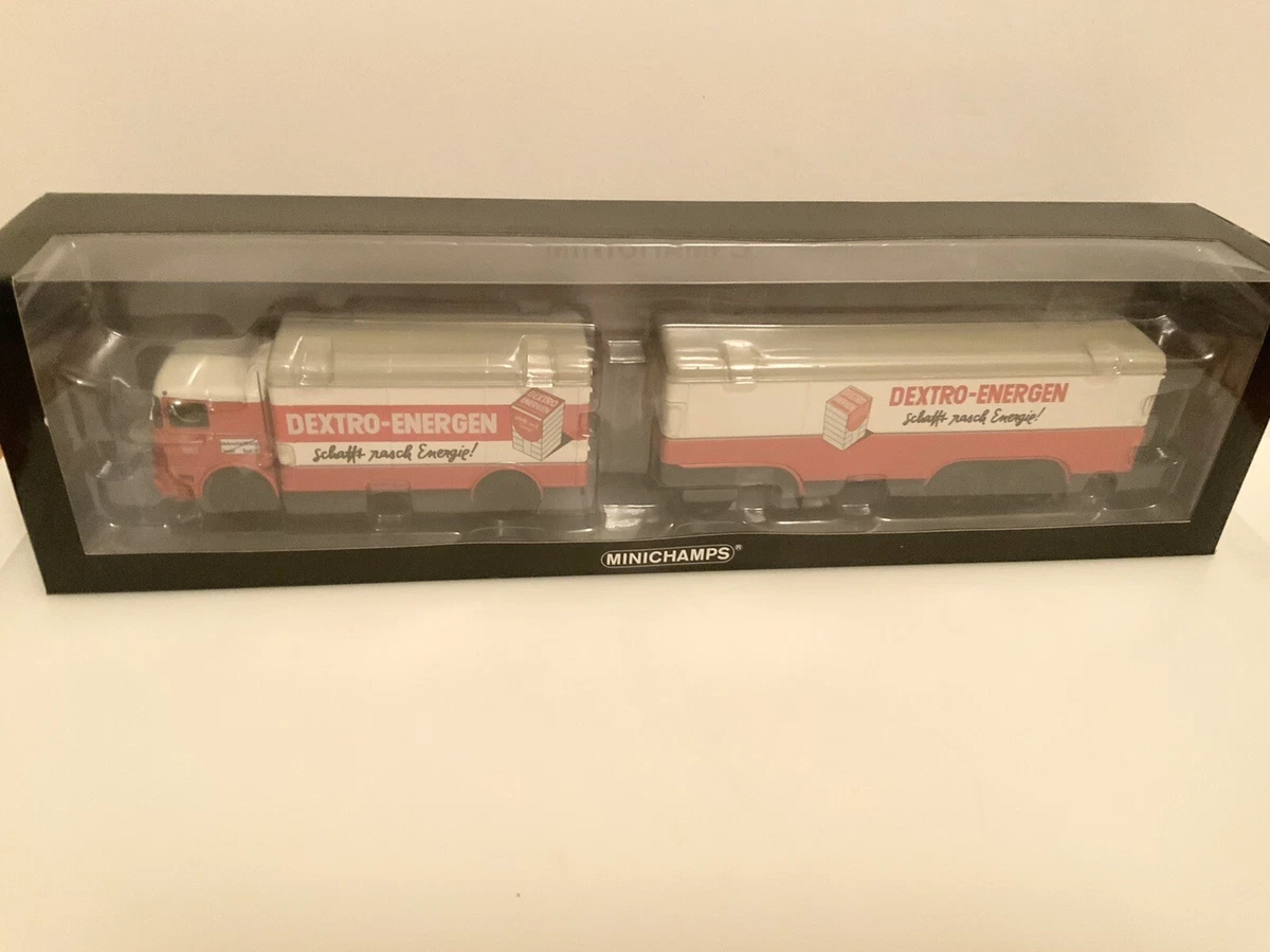 MINICHAMPS Büssing 8000S + Kässbohrer Trailer Canvas