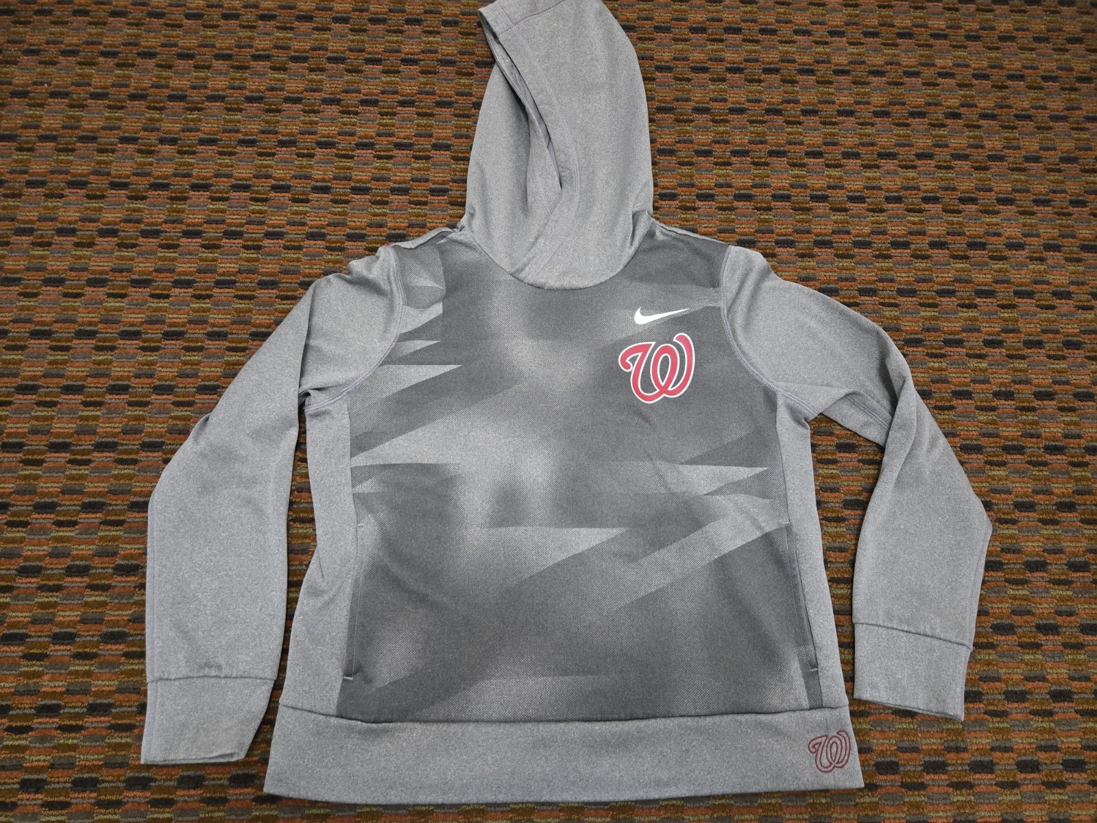 Nike Dri-Fit Washington Nationals Hoodie Medium Gray Pullover Sweatshirt