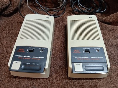 RadioShack SelectaCom 2-Channel Wireless Intercom 43-217 Vintage