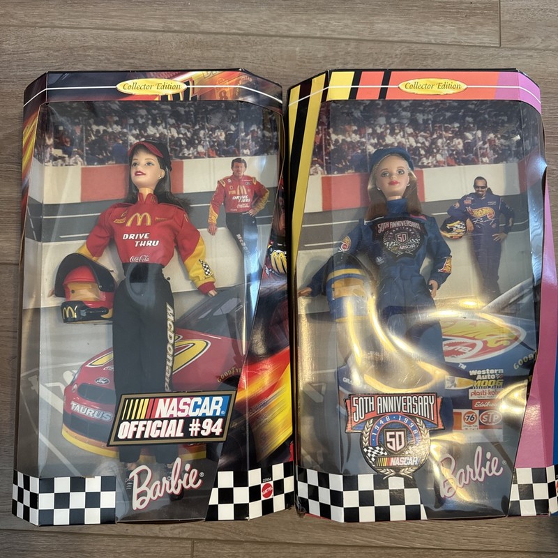 1998 BARBIE COLLECTOR EDITION 50th Anniversary NASCAR Kyle Petty& Barbie 94