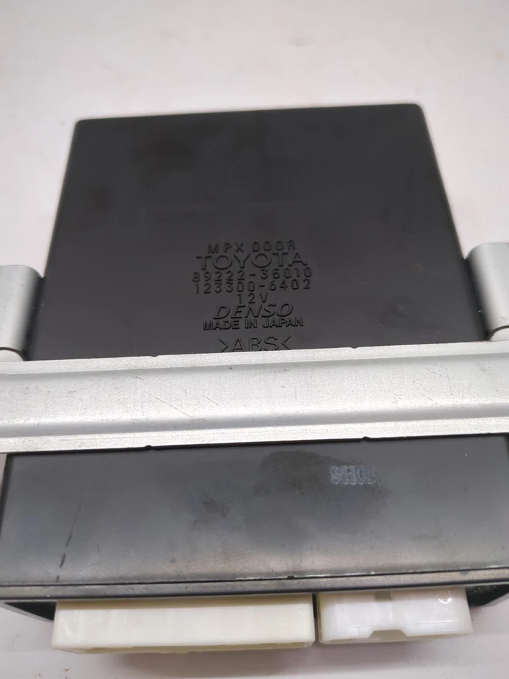 Módulo de control multiplexado puerta levadiza Toyota 4runner 2003-2009 89222-35010 Foto 2 de 4