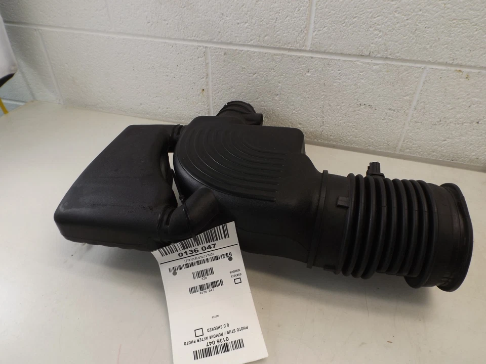 Ford Expedition 2003-2006 motor resonador de admisión de aire usado 4L1Z9B659AA OEM Foto 3 de 4
