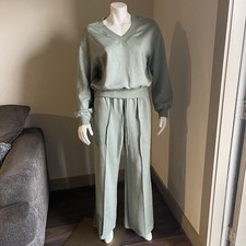 Women's 2 Piece Size S Lounge Set Trendy V Neck Green Sweatshirt Wide Leg Pants.