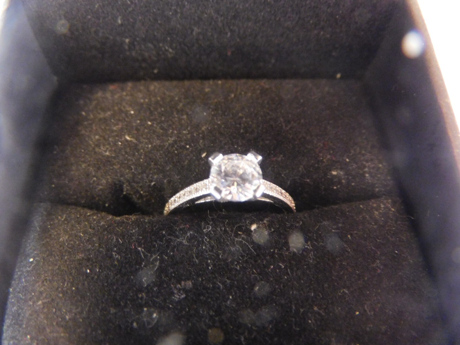 Beautiful Simulated Diamond Solitaire - image 1