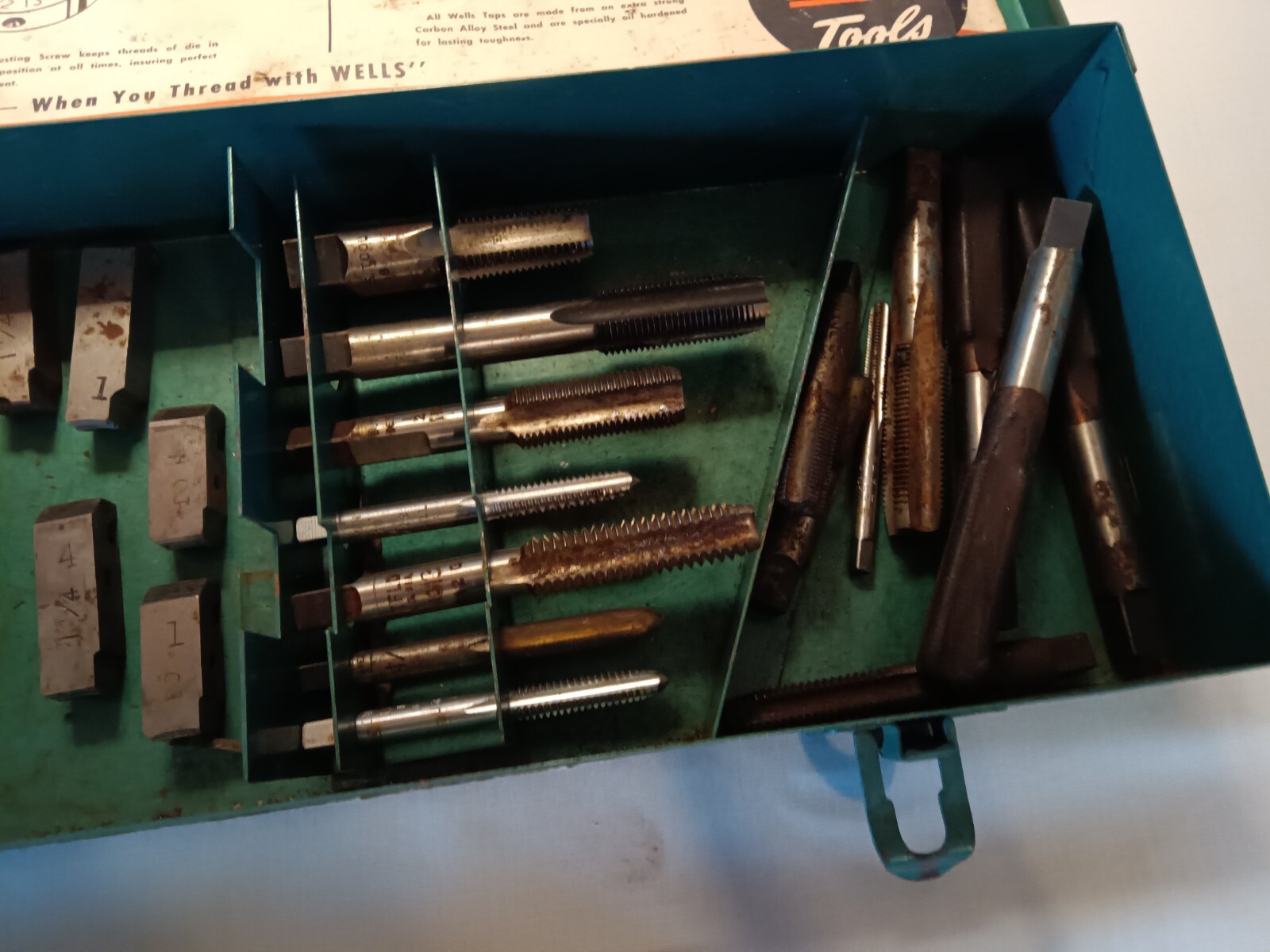 Vintage WELLS TOOL CO GREENFIELD MASS SCREW PLATE TAP & DIE SET eBay