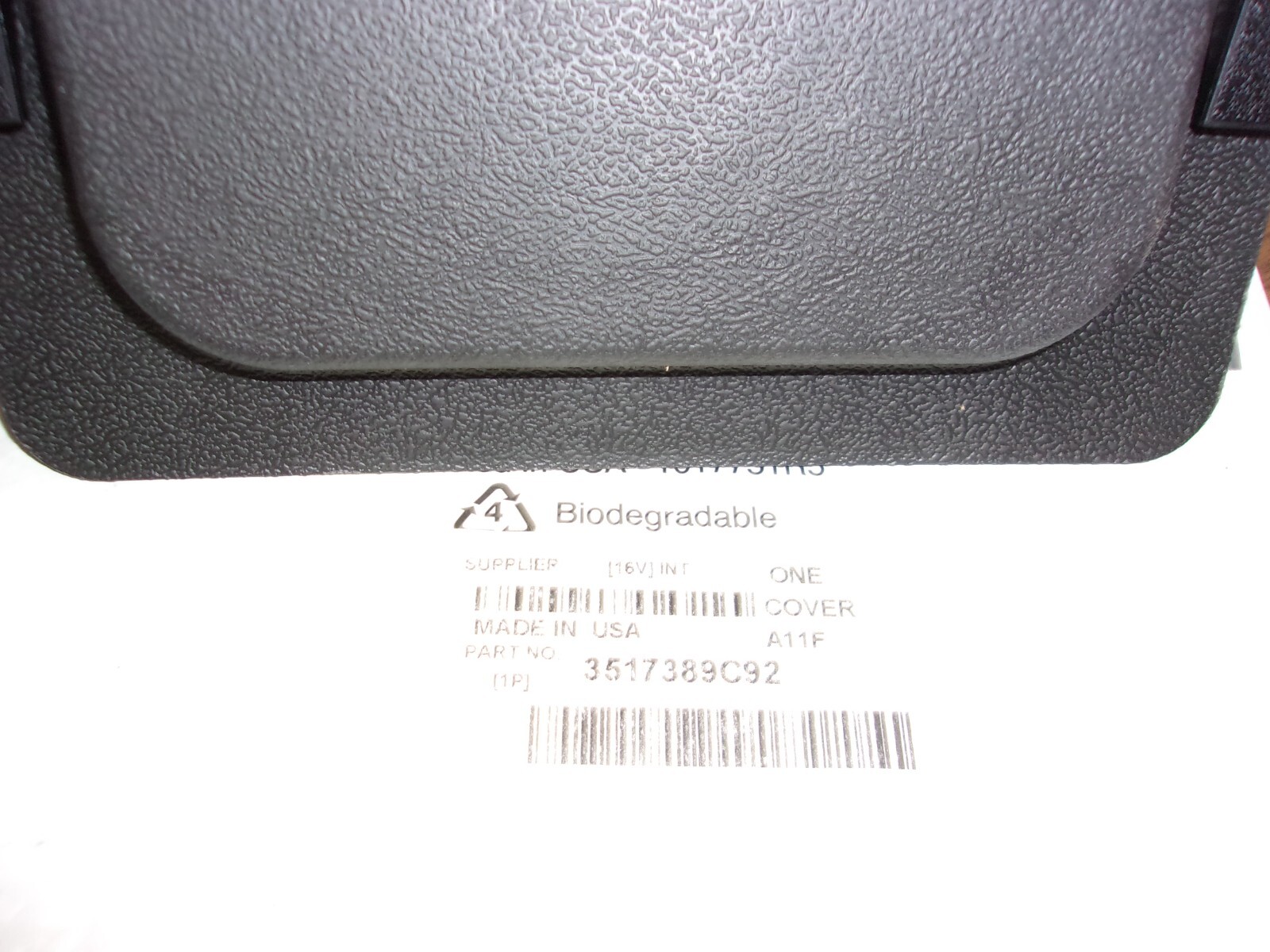 3517389C92 FUSE BLOCK COVER INTERNATINOL / NAVISTAR | eBay