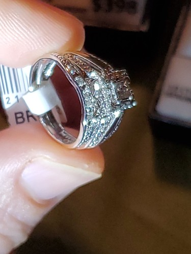 Anillo de compromiso de oro blanco de 10k y diamantes genuinos de 1/3 CTTW NUEVO EN CAJA. - Imagen 8 de 15