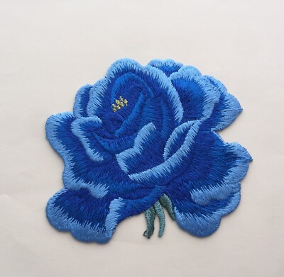 Eine blaue Rose Blume zum Aufnähen voll bestickt Patch Applikationen Abzeichen