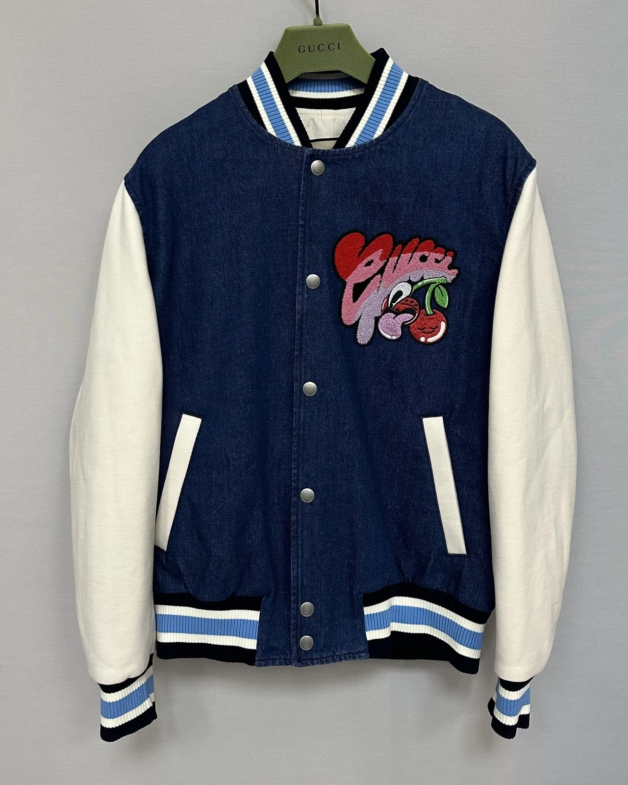 Giacca denim Gucci con toppa logo 105 116485275