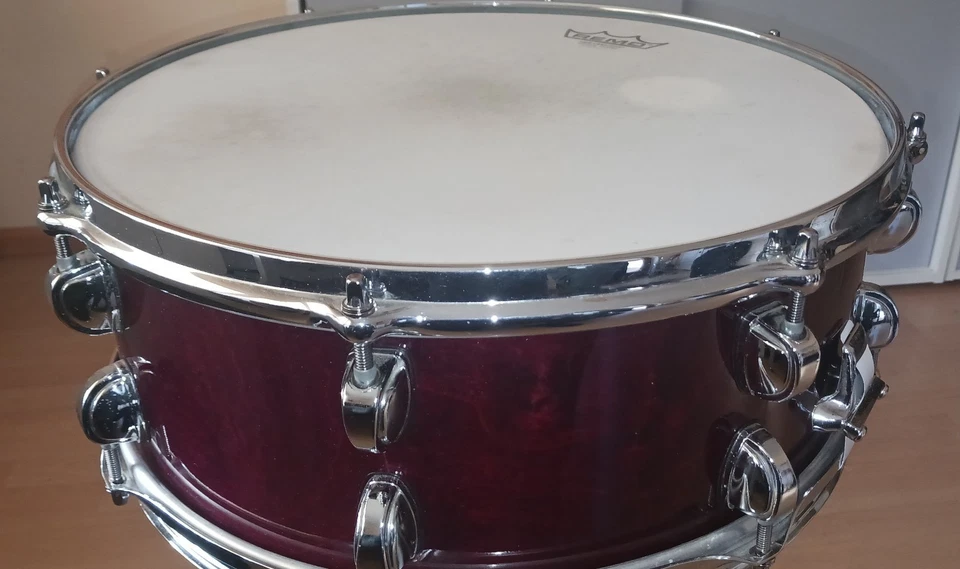 PREMIER ARTIST MAPLE SNARE 14 x 5.5" MAPLE Burgundy 8 Lug - Bild 4 von 4
