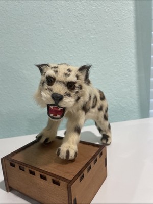 Needle Felted Fur Snow Leopard 11  Long By 7  Tall Miniature Art