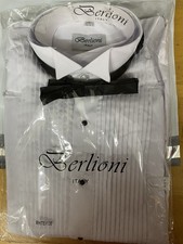 Berlioni wingtip tuxedo Size M 32/33 white