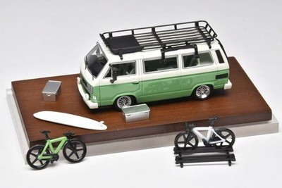 VW Volkswagen T3 Camper + Accessories  - green / white - MORTAL 1:64