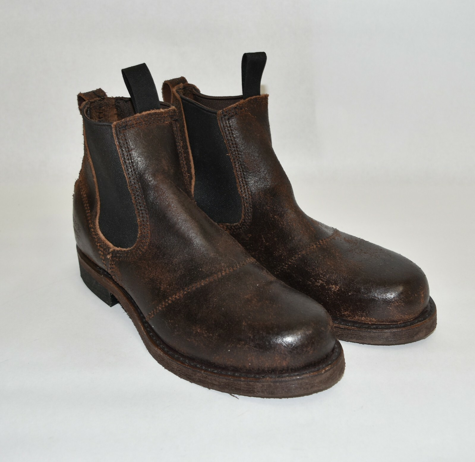 frye prison yard boot