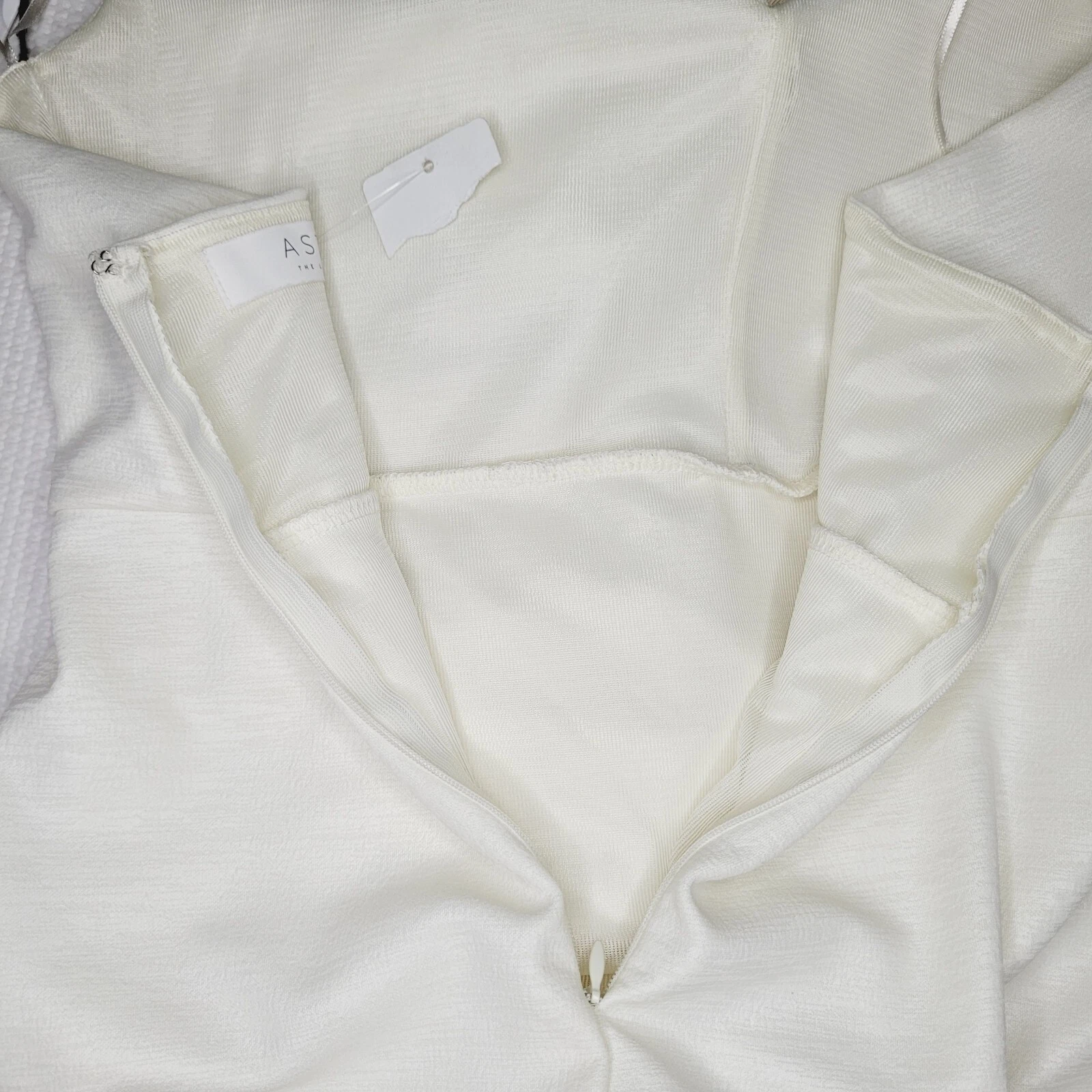 OFF WHITE Mini abito donna ASTR The Label scollo a V bianco sporco festa romantico femminile