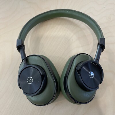 Master & Dynamic MW60 Wireless Over-Ear Headphones Olive