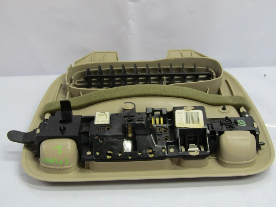 Toyota Sienna 2004-2010 tercera fila manija de agarre izquierda luz de ventilación lámpara beige OEM Foto 4 de 4