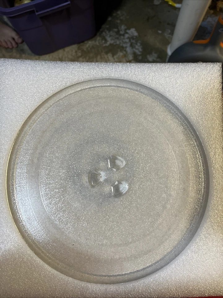 NIB!! 9.5” (245mm) Clear QUALTEX Microwave Glass Turntable Fits Several Models - Image 2 of 2