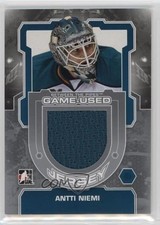 2012-13 ITG Between the Pipes Game-Used Jersey Silver /140 Antti Niemi #M-47 5r8