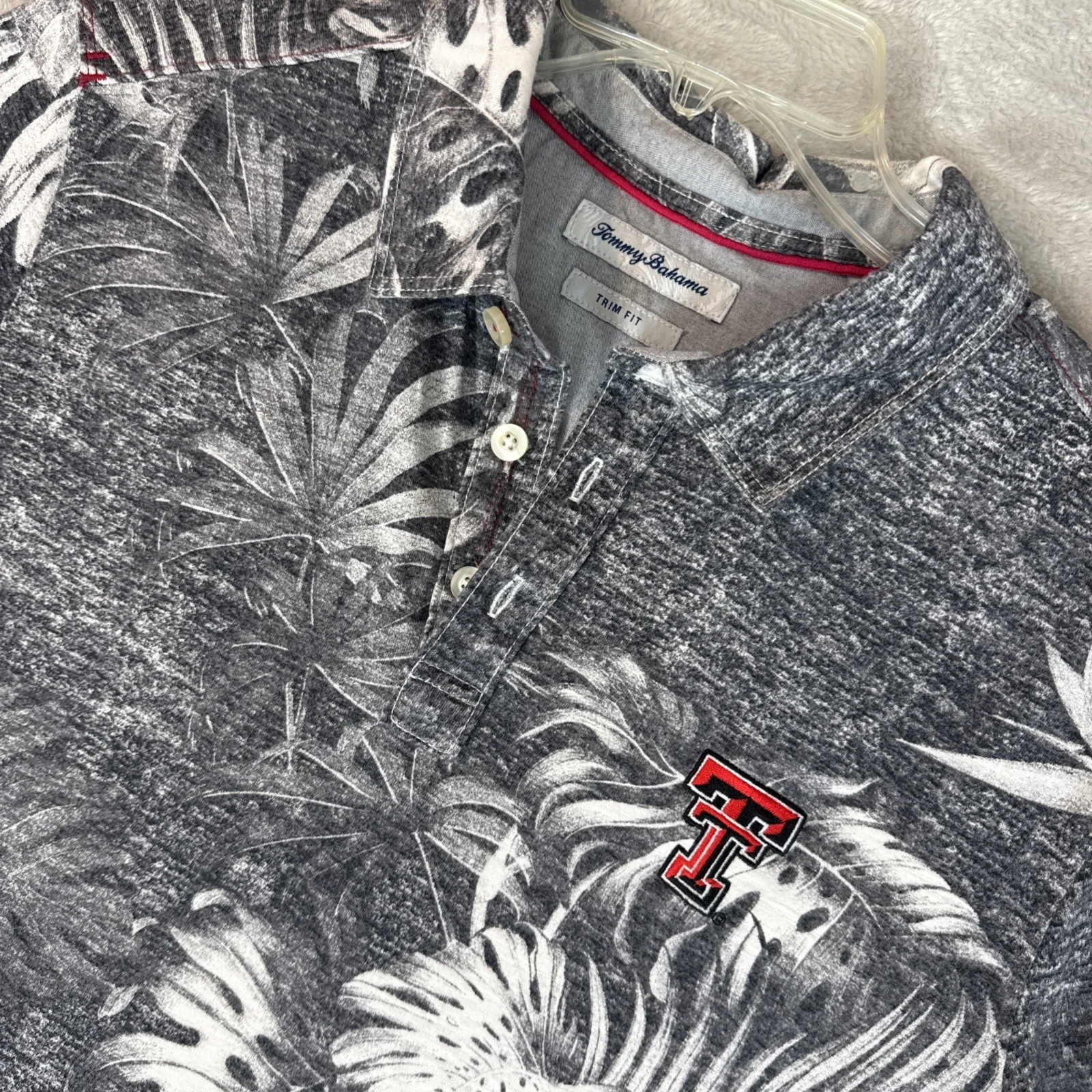 Texas Tech Tommy Bahama Hawaiian Polo Shirt Mens L Gray Floral Island Trim Fit
Opens in a new window