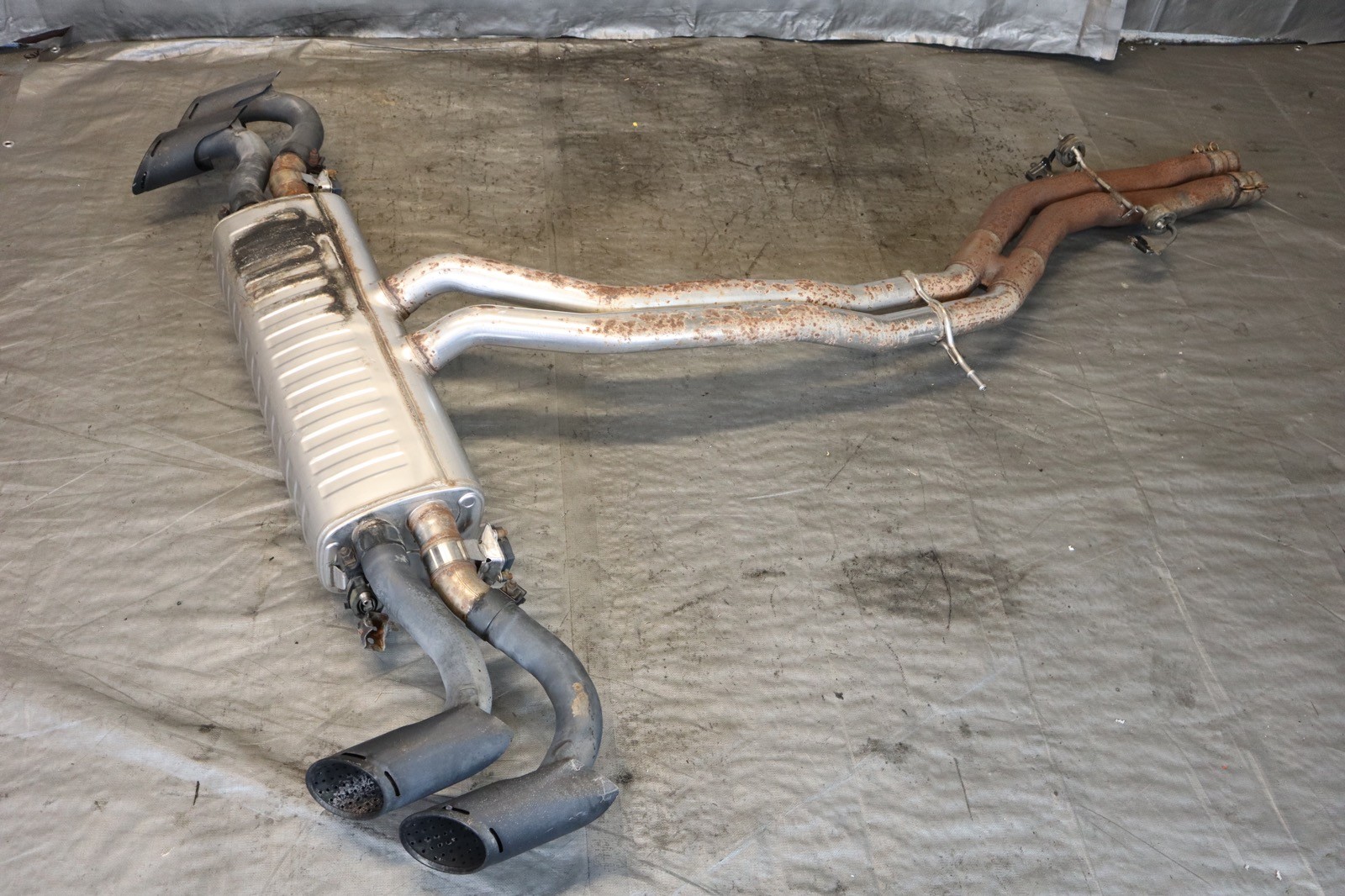 2018 2019 LAMBORGHINI URUS 4.0L OEM FACTORY CAT-BACK EXHAUST SYSTEM
