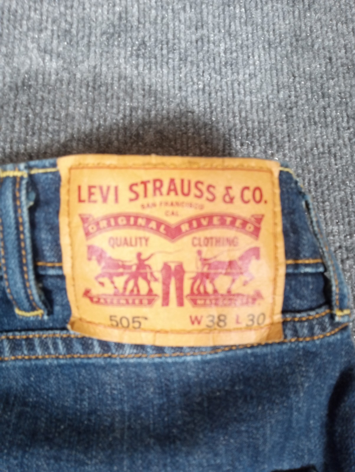 Levi's 505 Regular Fit Men's Straight Leg Jeans, Size 38 x 30 Medium Stonewash image 2