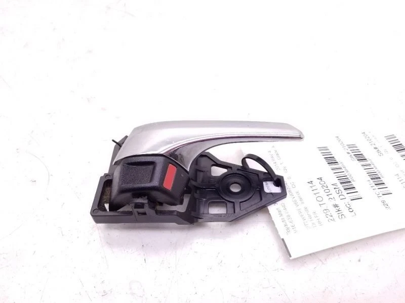 Toyota RAV4 2014 lado del pasajero conjunto de manija de puerta interior delantera  Foto 4 de 4