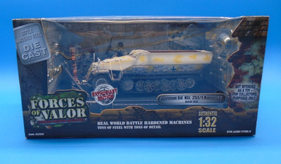 A FORCES OF VALOR 1/32 GERMAN SD. KFZ. 251/1 HANOMAG KURSK 1943! NEVER OPENED!