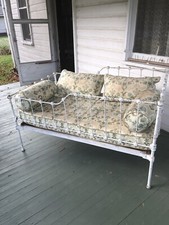 ANTIQUE USA CAST IRON  CHILD DAYBED FLOWER GARDEN BED BENCH W/ Bedding