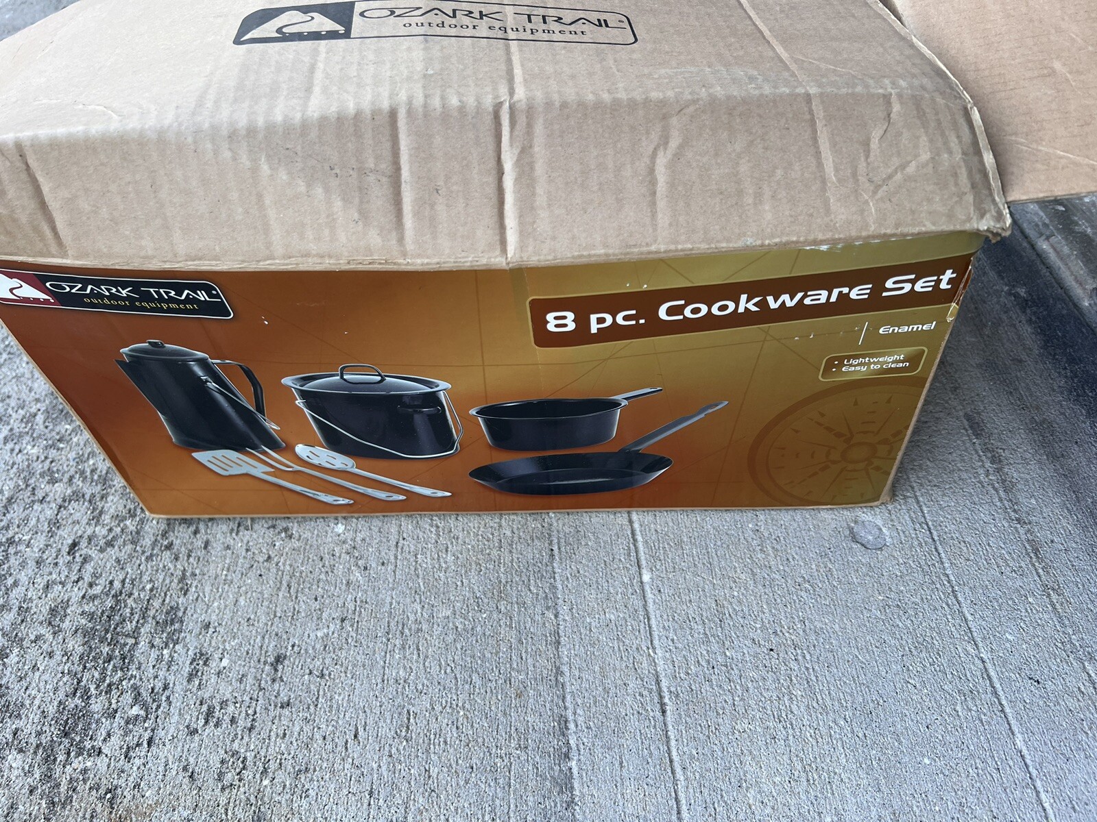 Ozark Trail 8 Piece Cookware Set  Plus Additional Pan - Barely Used