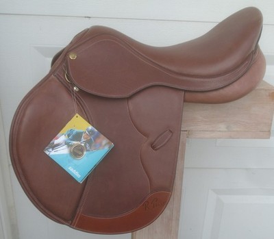 16.5'' PESSOA Gen X3 English Saddle~DEMO~New Cond~XCH Gullet System~MEDIUM Flap