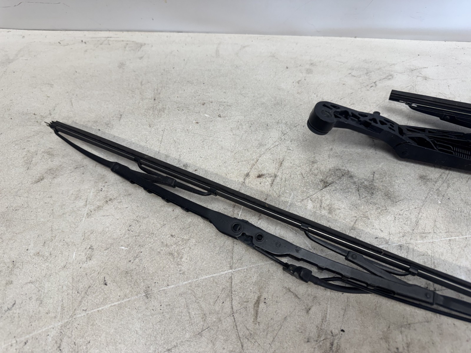 1999 FERRARI F355 CONVERTIBLE OEM U.S. LHD WINDSHIELD WIPER ARM LINKAGE PAIR