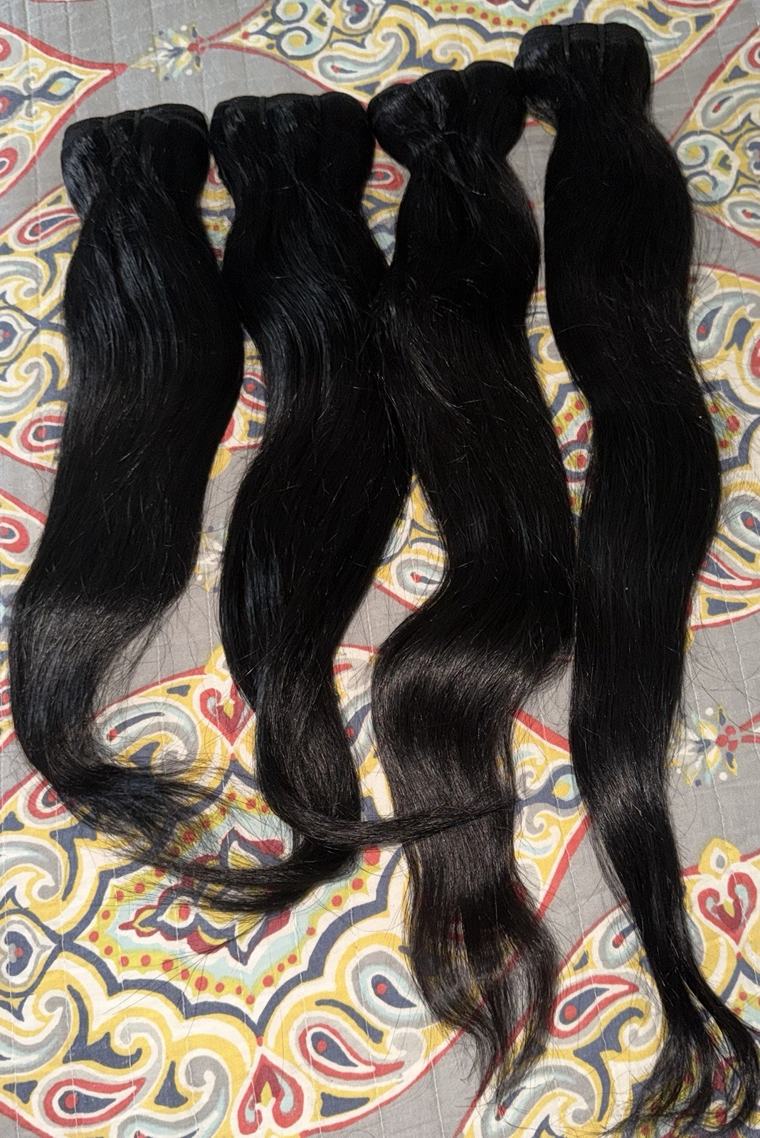 4 human hair bundles