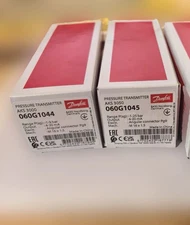 NEW Danfoss AKS3000 060G1044 pressure transmitter Expedited Shipping DHL