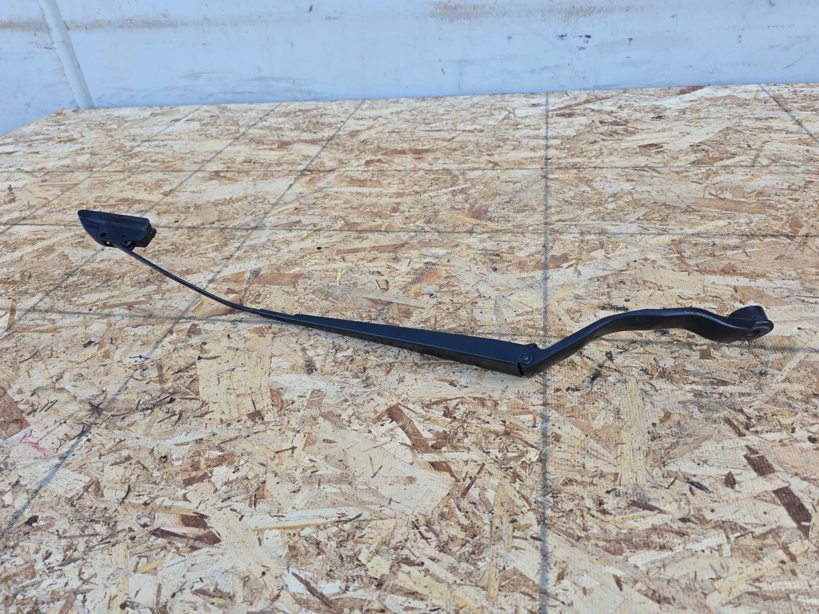 WINDSHIELD WIPER ARM OEM 36k 08-19 MASERATI GRANTURISMO M145