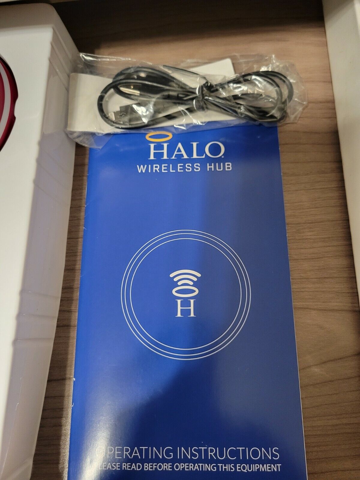 NEW Halo Wireless Universal Charging Hub