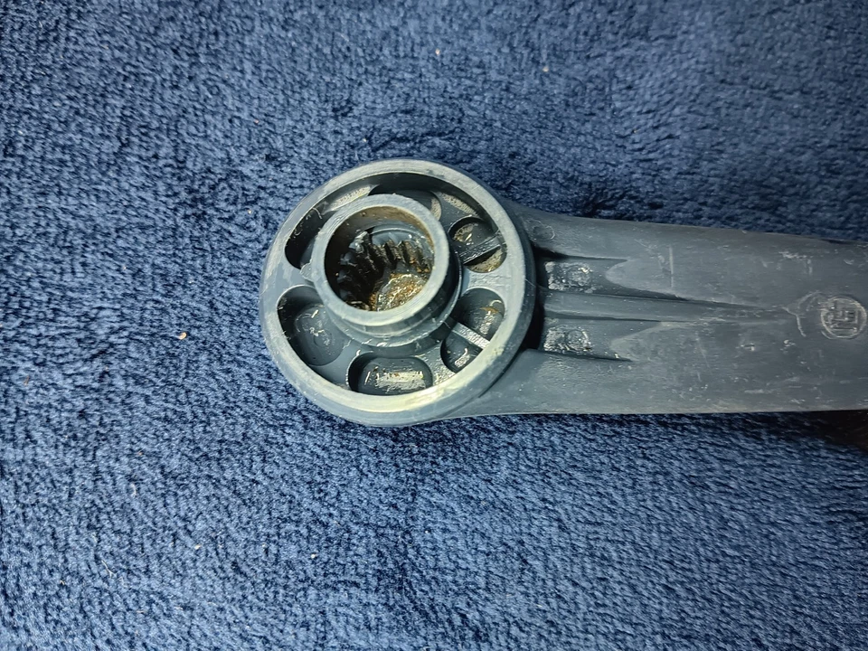 79-95 Toyota Pickup Truck 4Runner Manual Window Crank Handle Blue Original OEM - Image 4 of 4